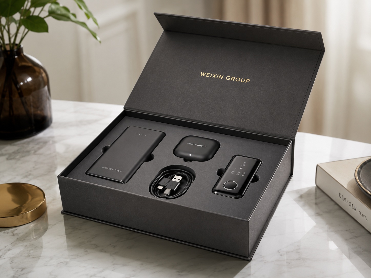 Custom magnetic presentation box for electronics accessories and premium consumer products